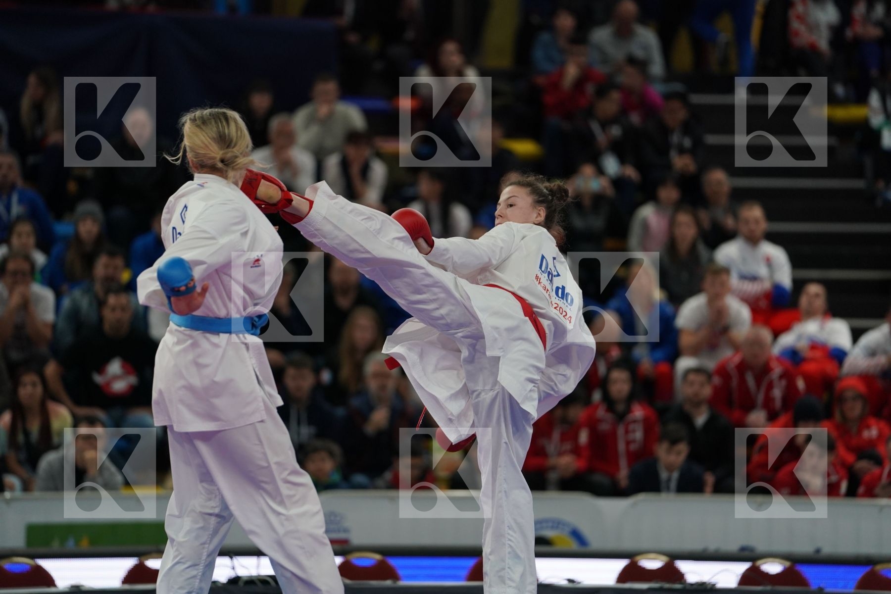 MAKSIMOVIC JELENA (MONTENEGRO) vs CONNELL AMY (SCOTLAND) in Senior Kumite -55 Kg - Bronze bout