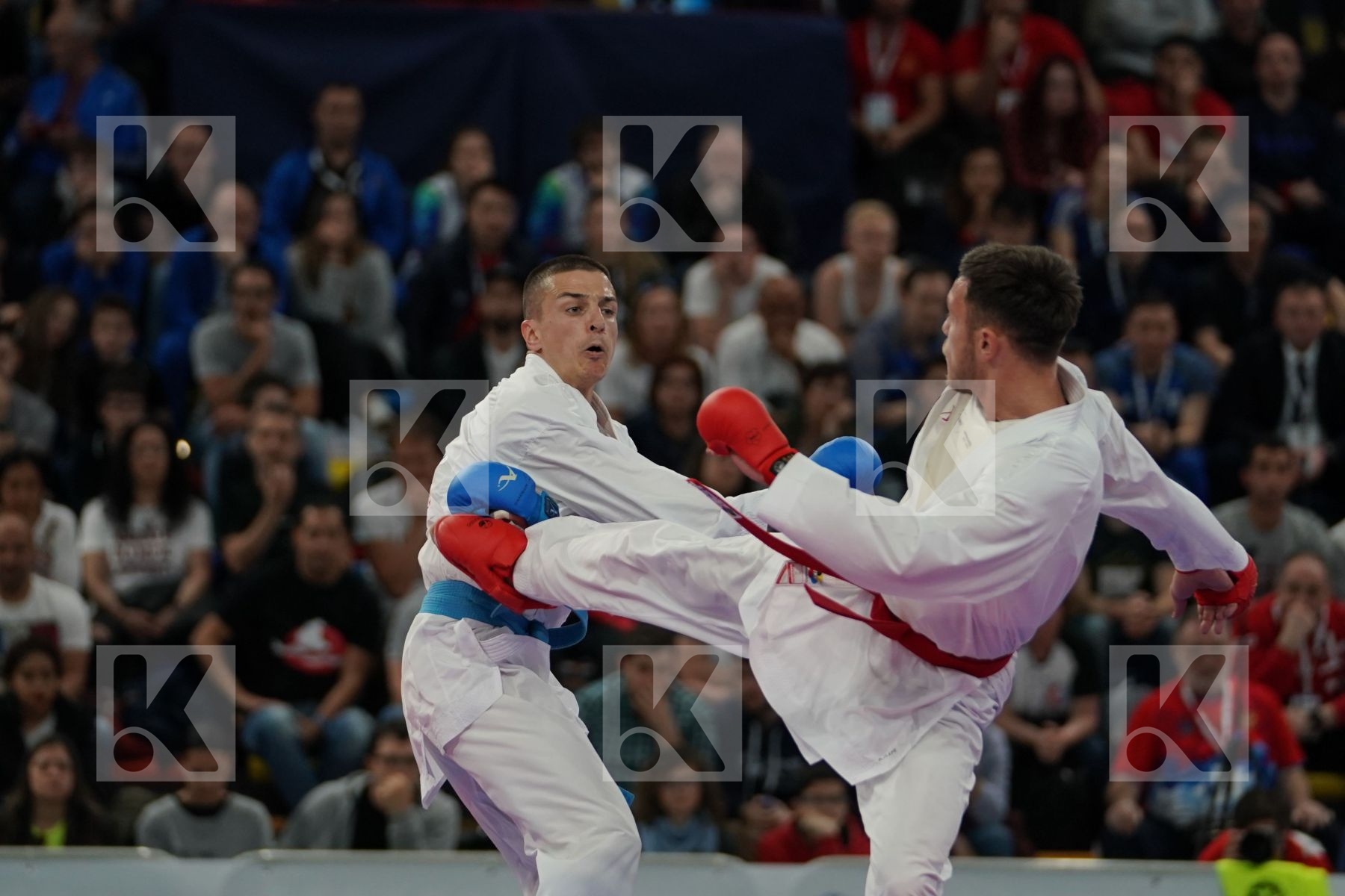 GOGOLOSI BOGDAN MARIAN FLORIN (ROUMANIA) vs PAVLOV EMIL (MACEDONIA) in Senior Kumite -60 Kg - Bronze bout