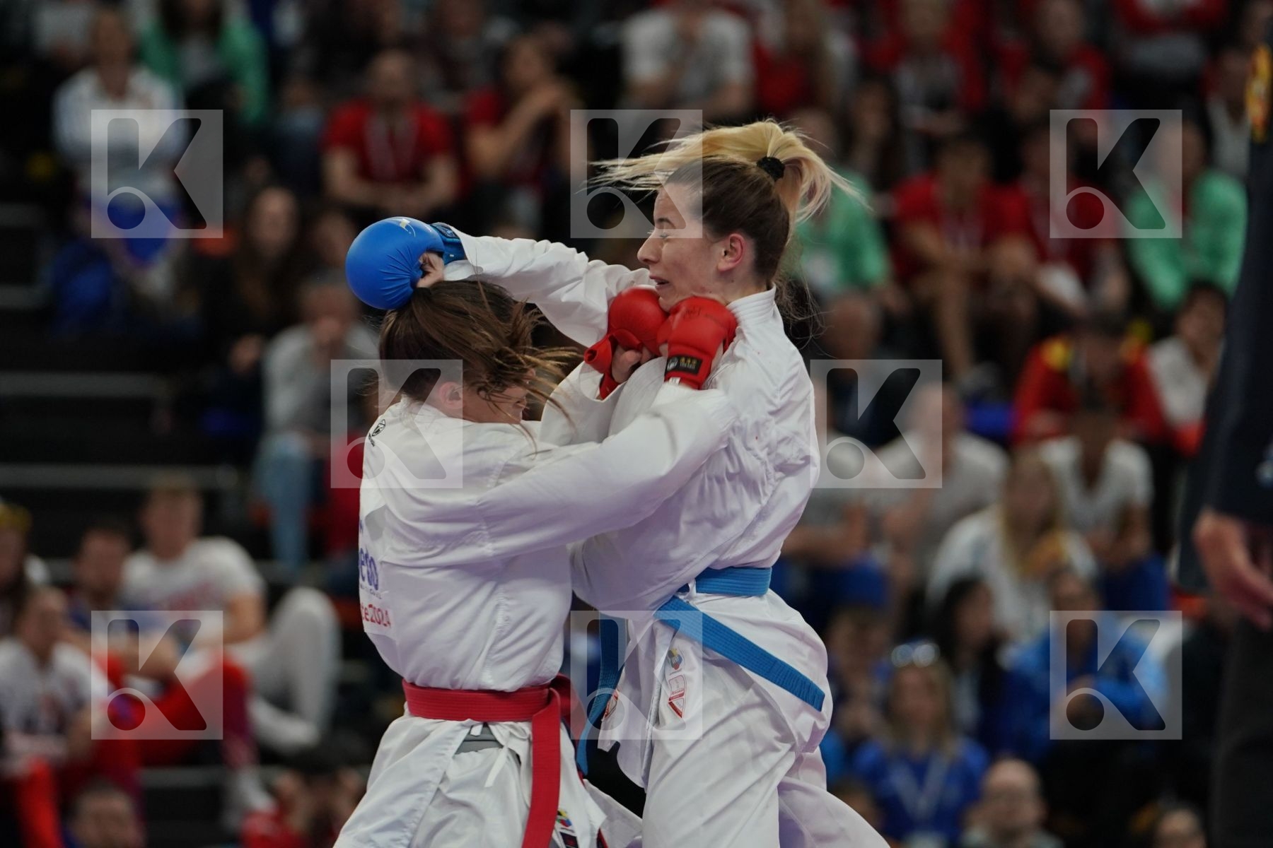 HUBRICH SHARA (GERMANY) vs OZCELIK ARAPOGLU SERAP (TURKEY) in Senior Kumite -50 Kg - Bronze bout