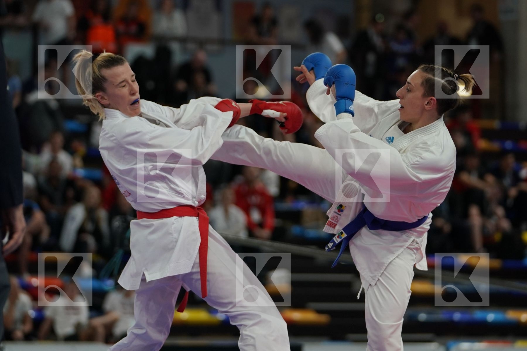 CROATIA vs ITALY in Senior Team Female Kumite - Bronze bout