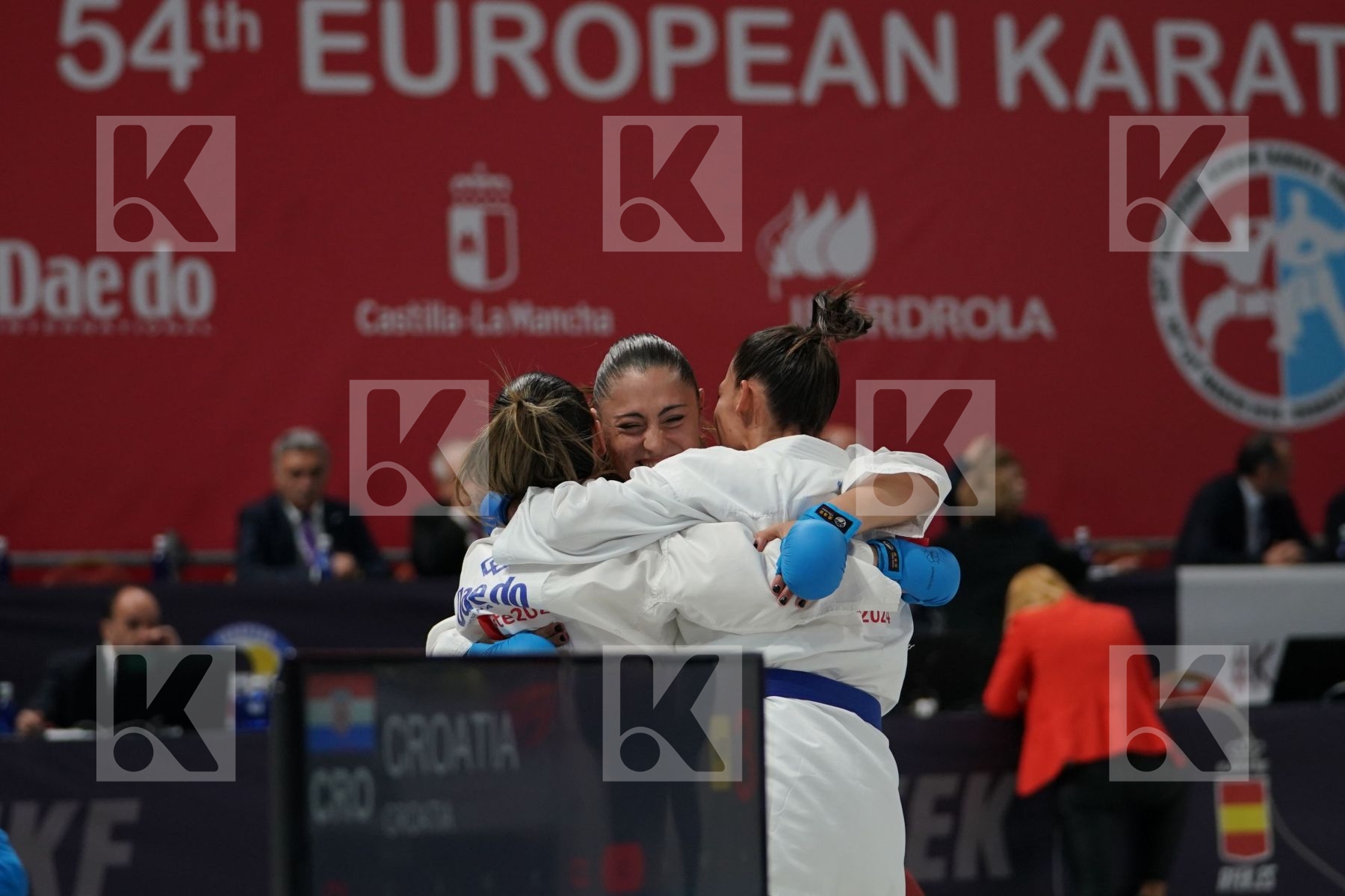 CROATIA vs ITALY in Senior Team Female Kumite - Bronze bout