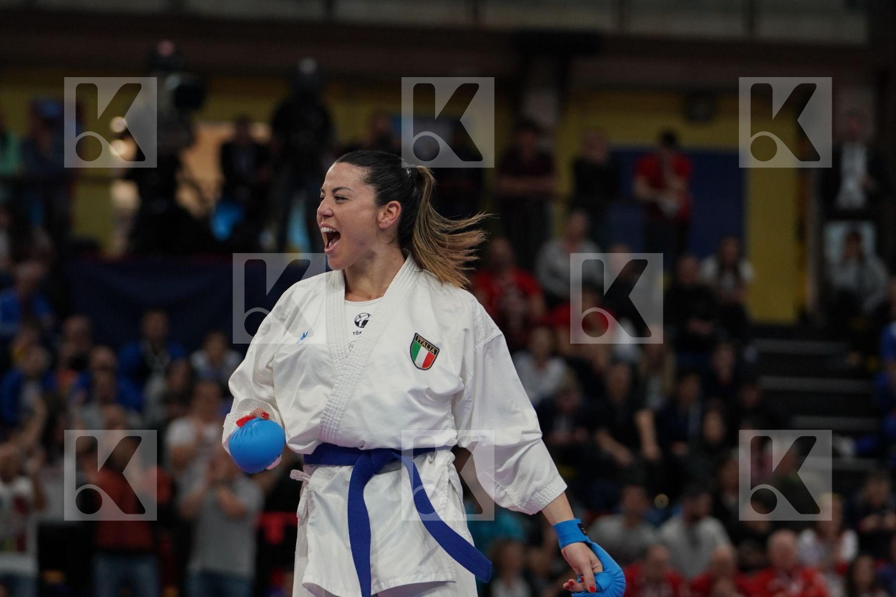 CROATIA vs ITALY in Senior Team Female Kumite - Bronze bout