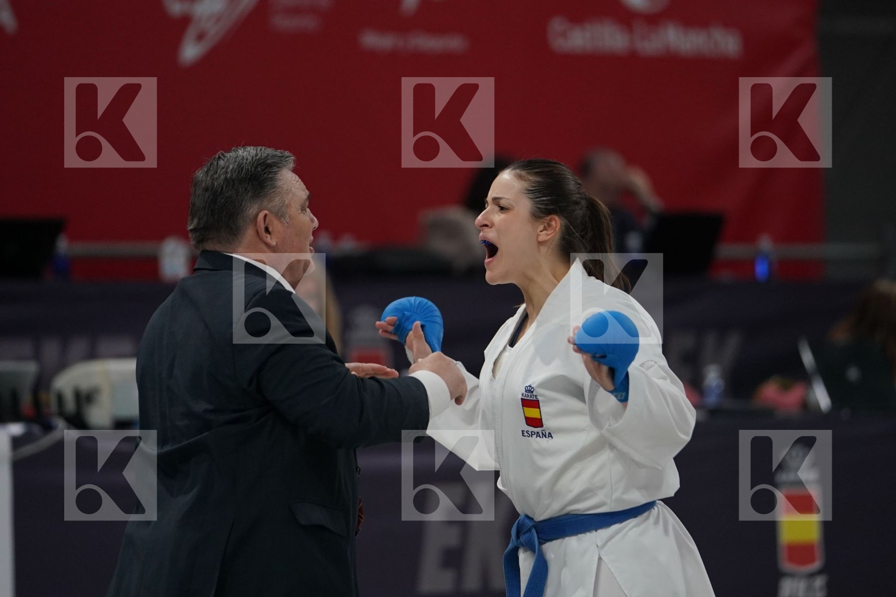 CHATZILIADOU ELENI (GREECE) vs PALACIO GONZALEZ LAURA (SPAIN) in Senior Kumite 68+ Kg - Final bout