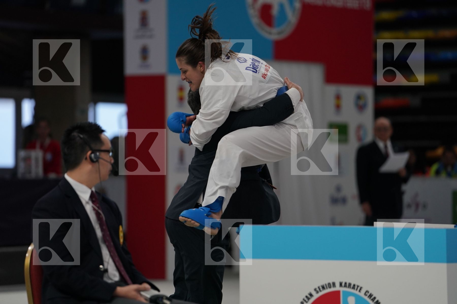 CHATZILIADOU ELENI (GREECE) vs PALACIO GONZALEZ LAURA (SPAIN) in Senior Kumite 68+ Kg - Final bout