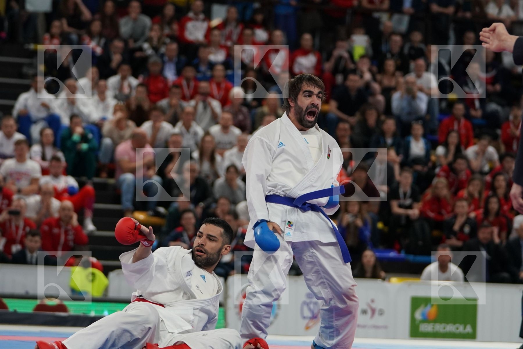 BUSA LUIGI (ITALY) vs AGHAYEV RAFAEL (AZERBAIJAN) in Senior Kumite -75 Kg - Final bout