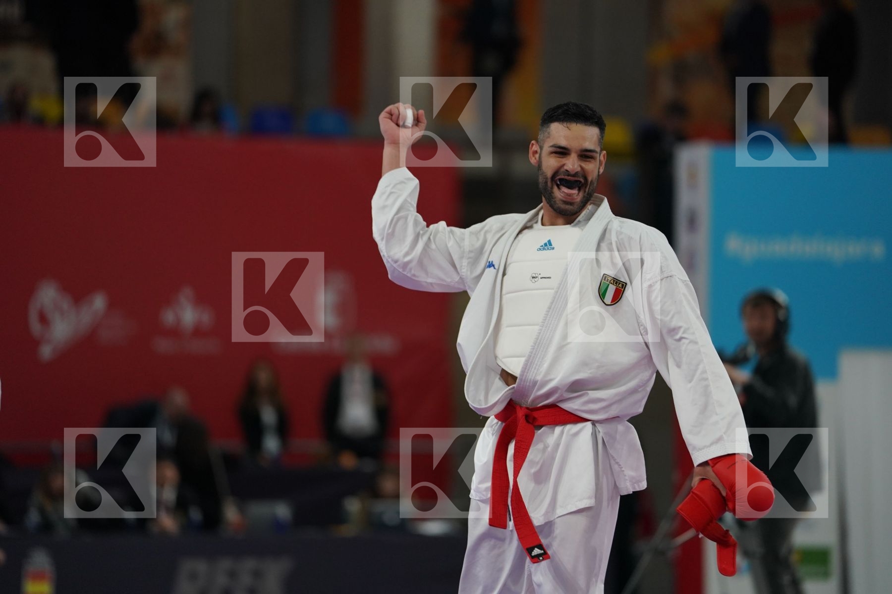 BUSA LUIGI (ITALY) vs AGHAYEV RAFAEL (AZERBAIJAN) in Senior Kumite -75 Kg - Final bout