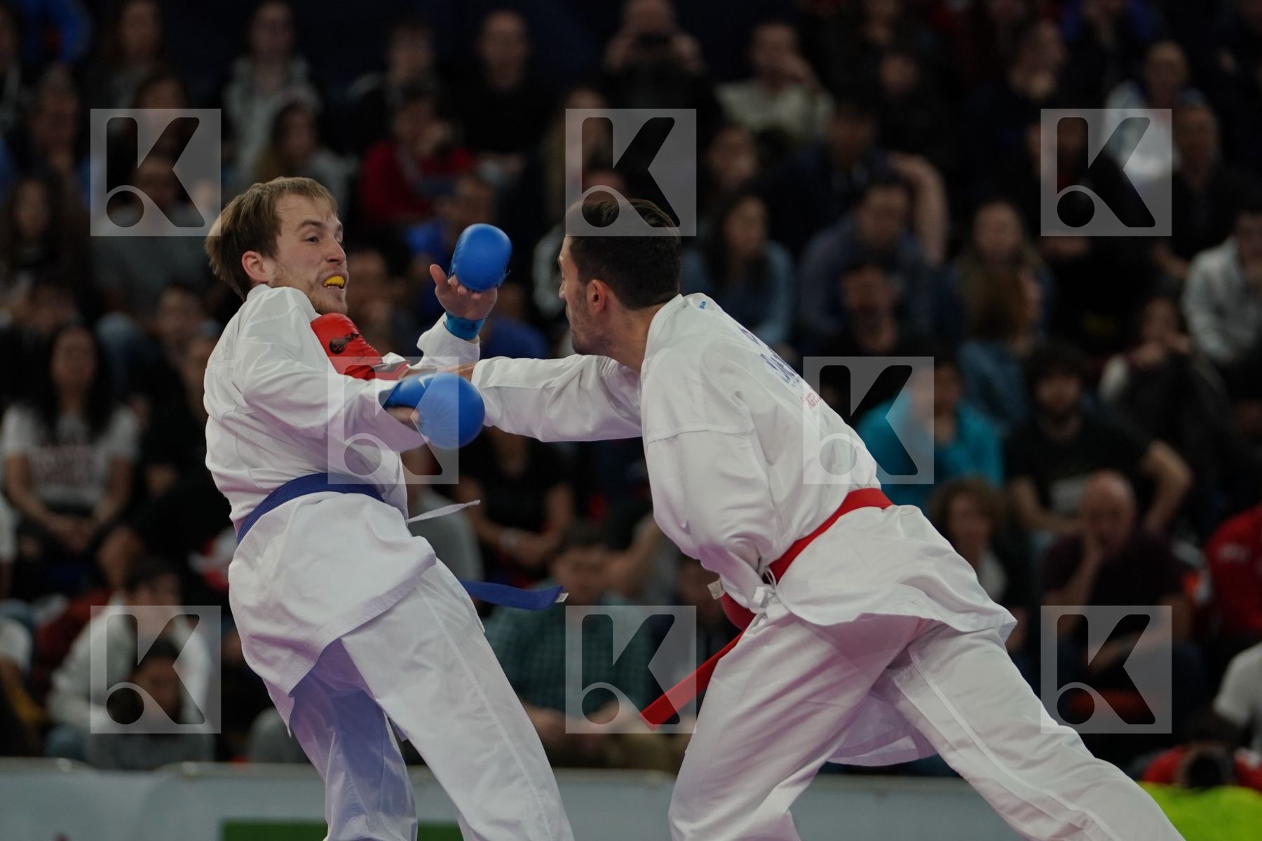 CRESCENZO ANGELO (ITALY) vs PLAKHUTIN EVGENY (RUSSIA) in Senior Kumite -60 Kg - Final bout