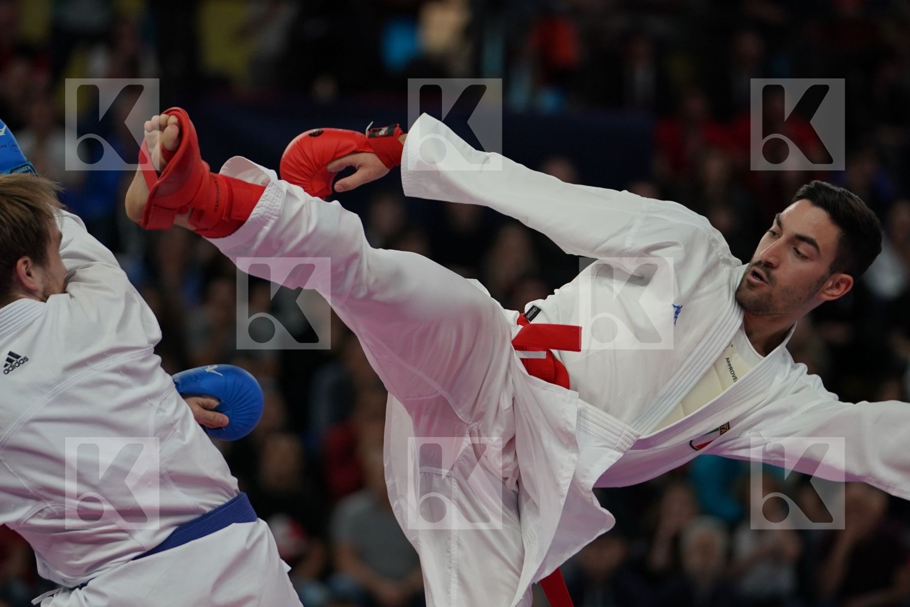 CRESCENZO ANGELO (ITALY) vs PLAKHUTIN EVGENY (RUSSIA) in Senior Kumite -60 Kg - Final bout