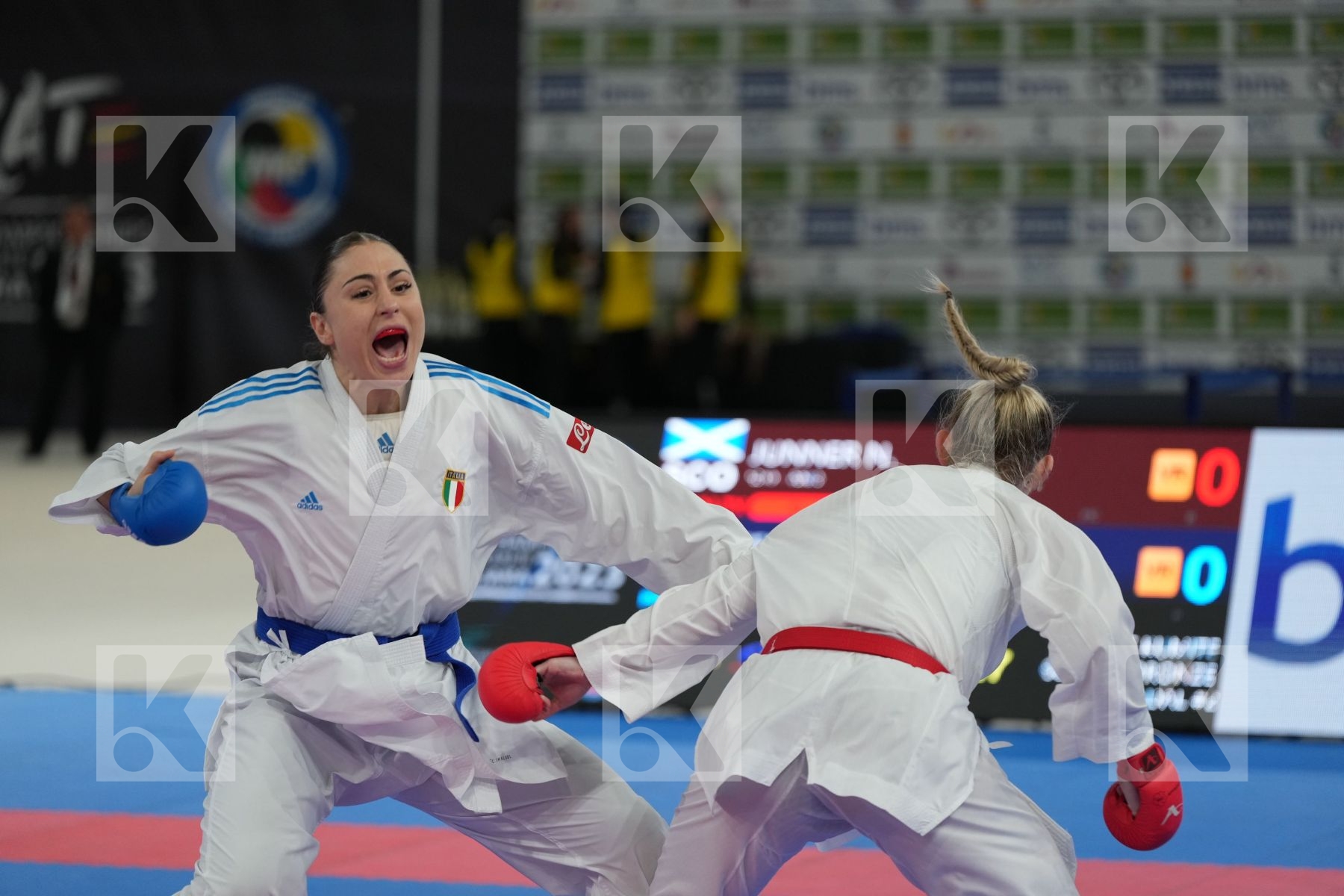 JUNNER NIAMH (SCOTLAND) vs FERRACUTI CLIO (ITALY) in Female Kumite 68+ Kg - bronze bout