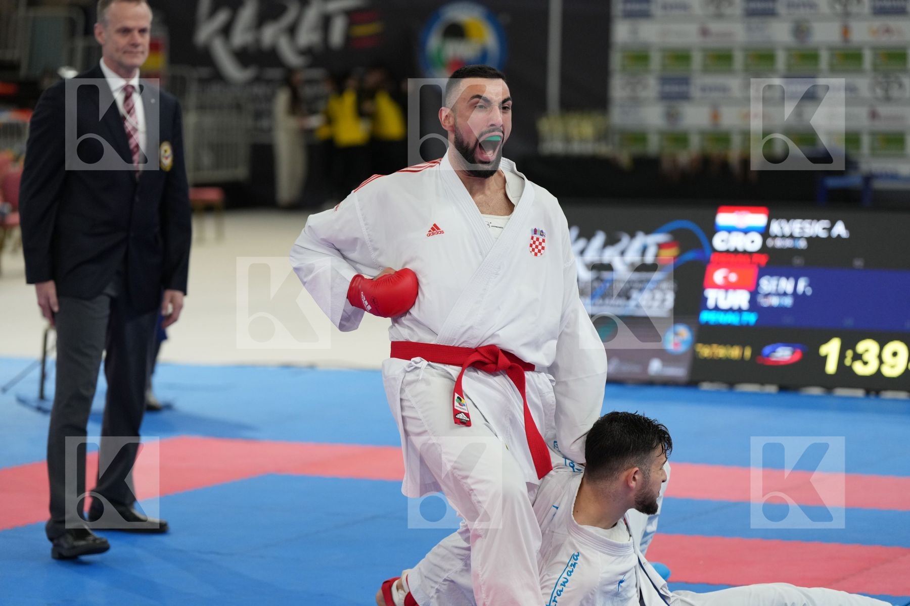KVESIC ANDJELO (CROATIA) vs SEN FATIH (TURKEY) in Male Kumite 84+ Kg - bronze bout
