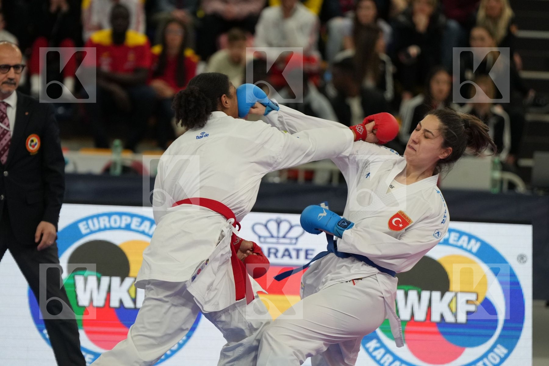 NIETO MEJIAS MARIA ISABEL (SPAIN) vs ELTEMUR EDA (TURKEY) in Female Kumite -68 Kg - bronze bout