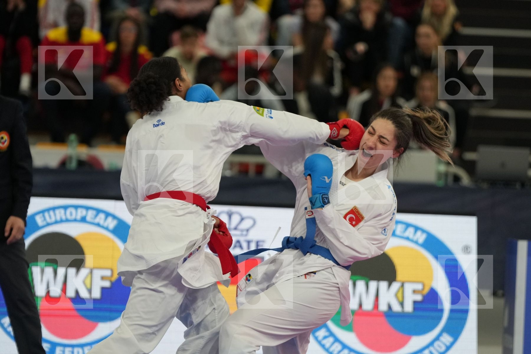 NIETO MEJIAS MARIA ISABEL (SPAIN) vs ELTEMUR EDA (TURKEY) in Female Kumite -68 Kg - bronze bout