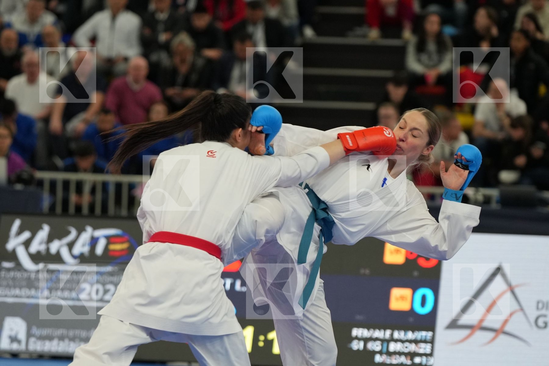 CHRYSOPOULOU KONSTANTINA (GREECE) vs SIVERT LAURA (FRANCE) in Female Kumite -61 Kg - bronze bout