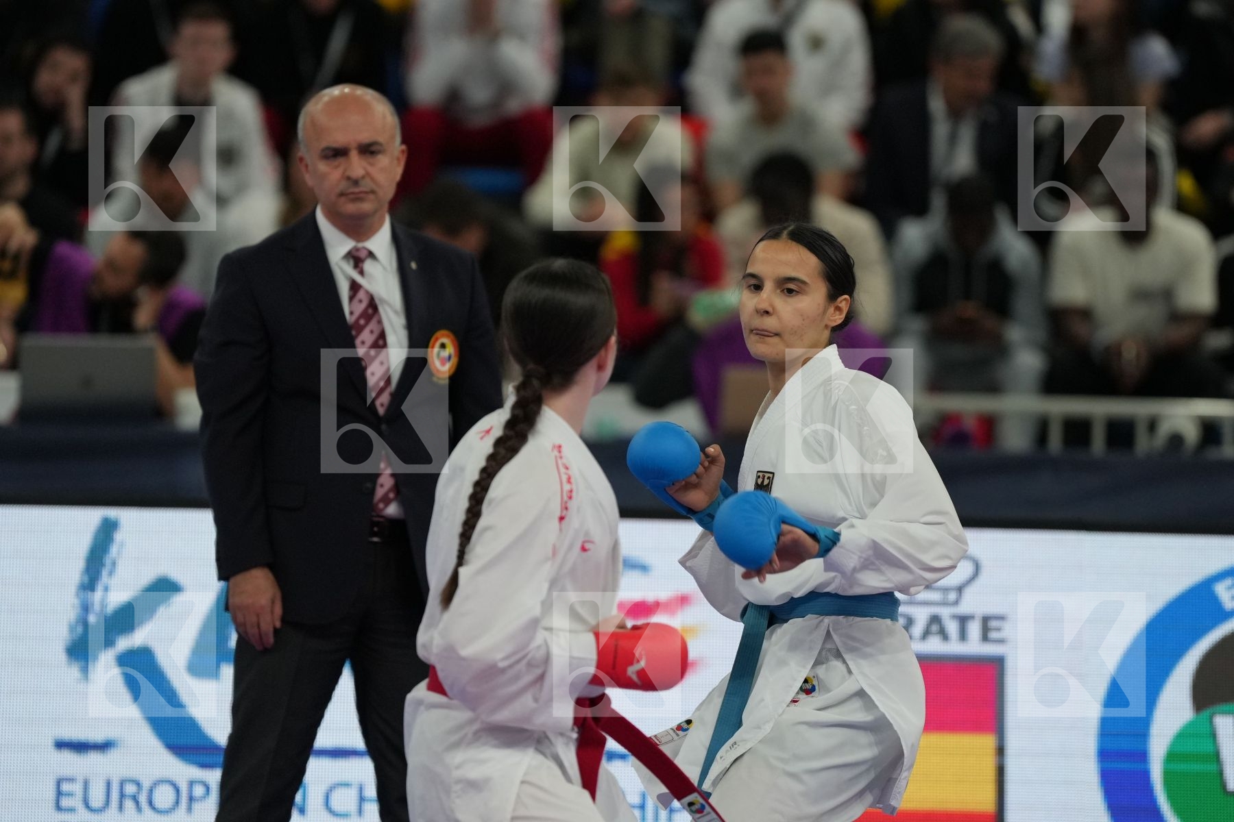 VINCENT ROBIN (ENGLAND) vs BUGUR GIZEM (GERMANY) in Female Kumite -55 Kg - bronze bout