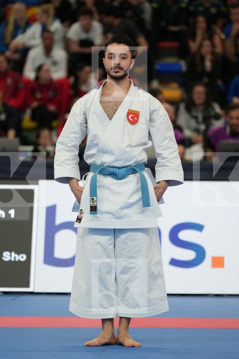DURAN KUTLUHAN (TURKEY) in Male Kata - bronze bout