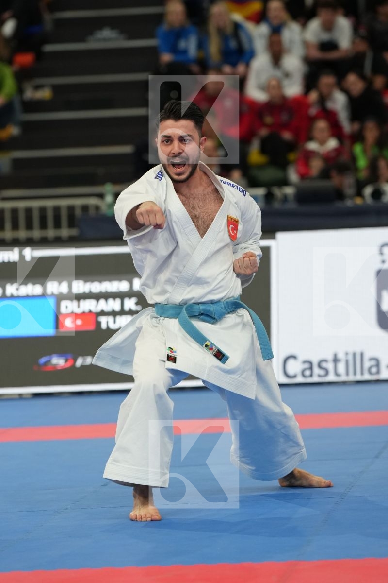 DURAN KUTLUHAN (TURKEY) in Male Kata - bronze bout