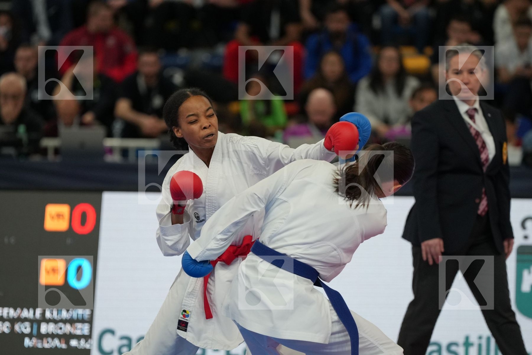 AHMED NISWA (FRANCE) vs PERFETTO ERMINIA (ITALY) in Female Kumite -50 Kg - bronze bout