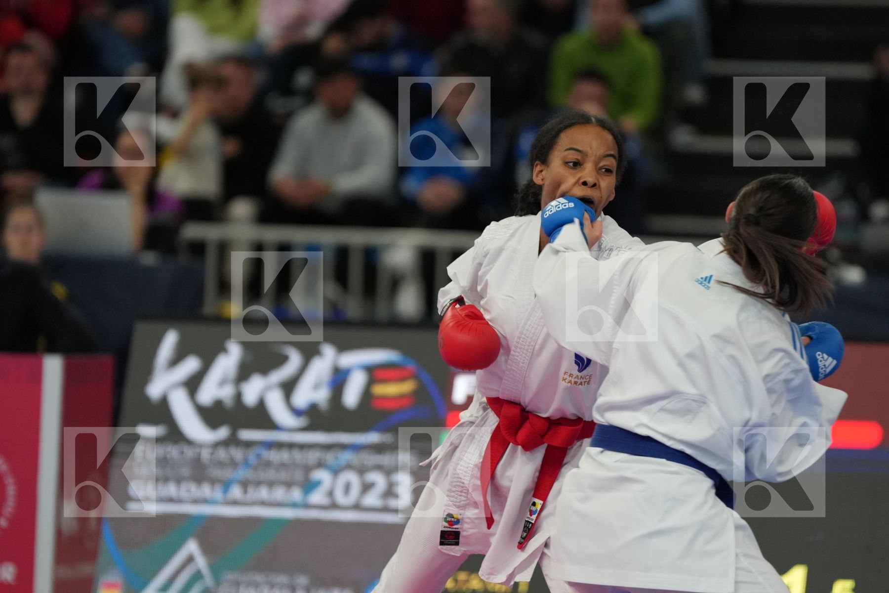 AHMED NISWA (FRANCE) vs PERFETTO ERMINIA (ITALY) in Female Kumite -50 Kg - bronze bout