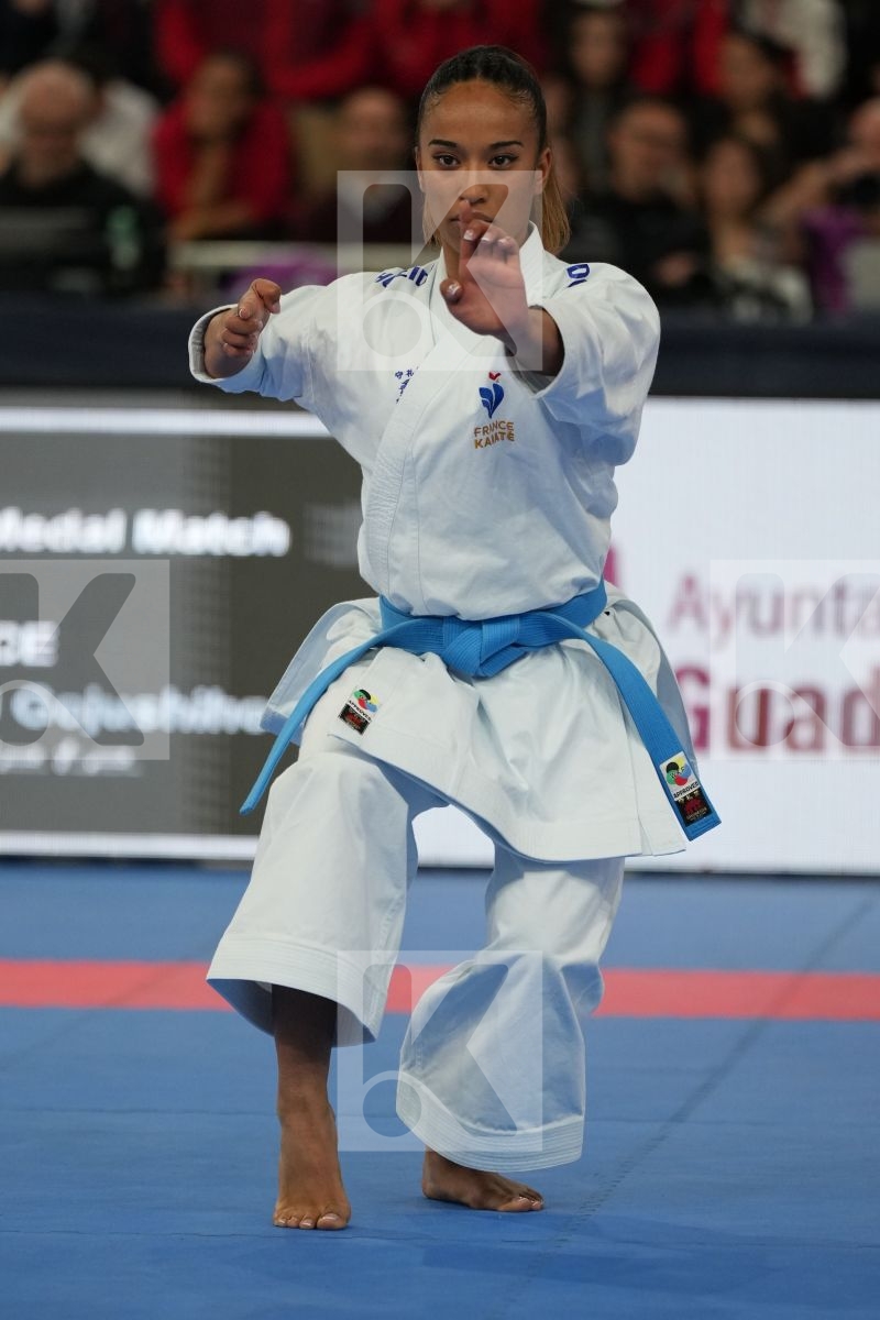 TAILY HELVETIA (FRANCE) in Female Kata - Final bout