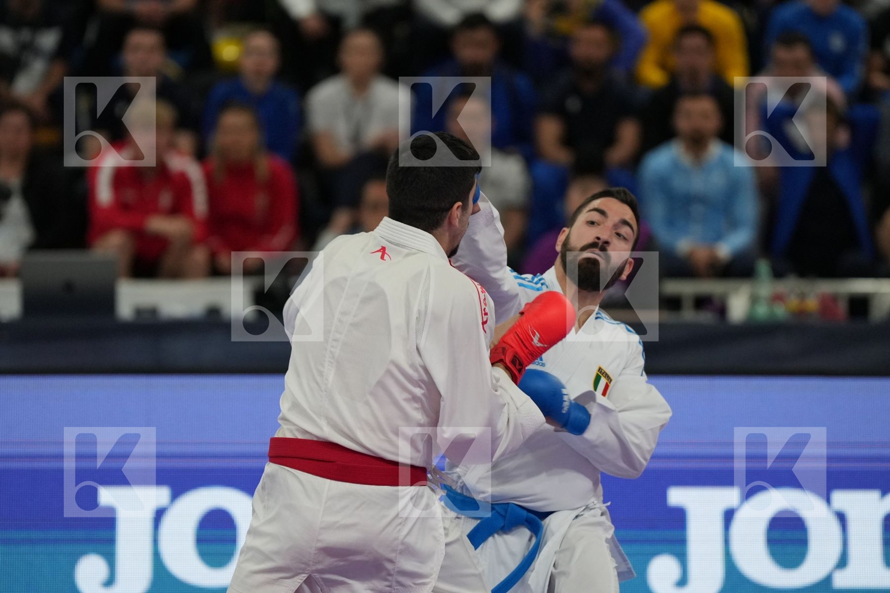 XENOS CHRISTOS-STEFANOS (GREECE) vs CRESCENZO ANGELO (ITALY) in Male Kumite -60 Kg - Final bout