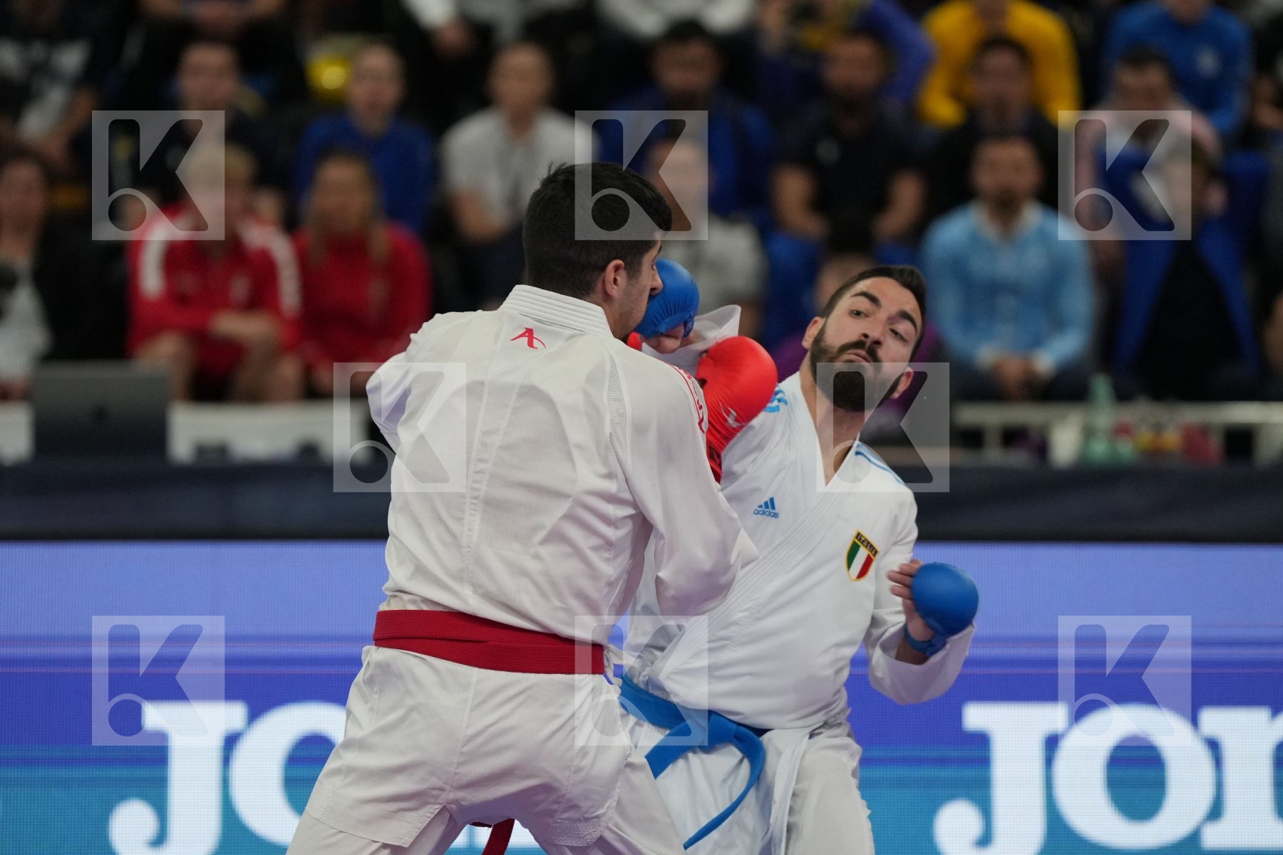 XENOS CHRISTOS-STEFANOS (GREECE) vs CRESCENZO ANGELO (ITALY) in Male Kumite -60 Kg - Final bout
