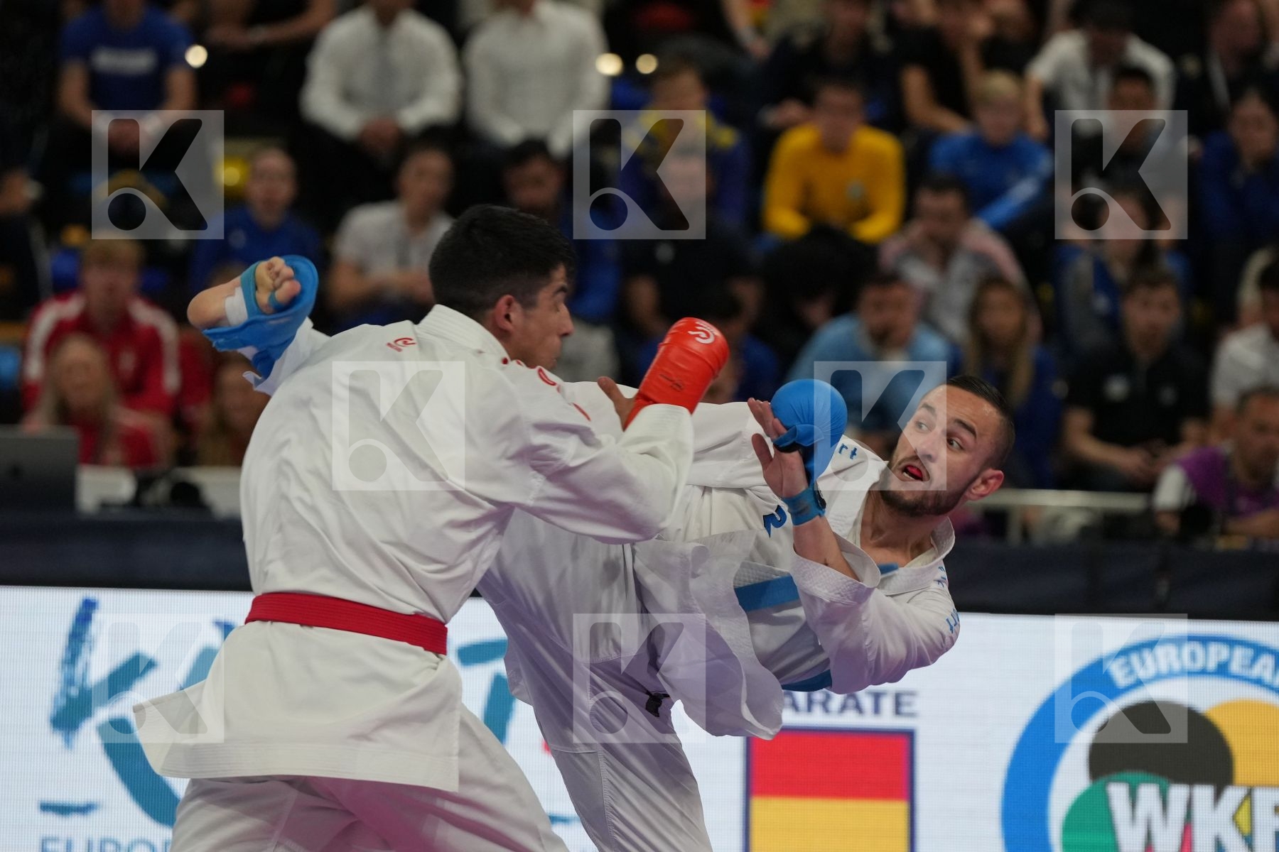 XENOS DIONYSIOS (GREECE) vs DA COSTA STEVEN (FRANCE) in Male Kumite -67 Kg - Final bout