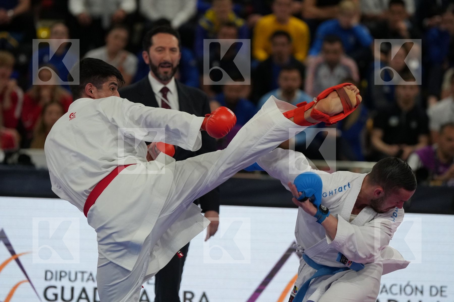 XENOS DIONYSIOS (GREECE) vs DA COSTA STEVEN (FRANCE) in Male Kumite -67 Kg - Final bout