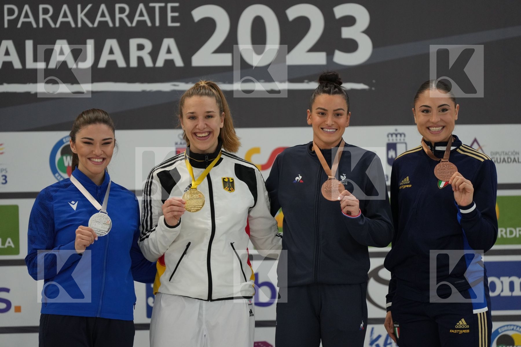Female Kumite 68+ Kg - Podium ceremony