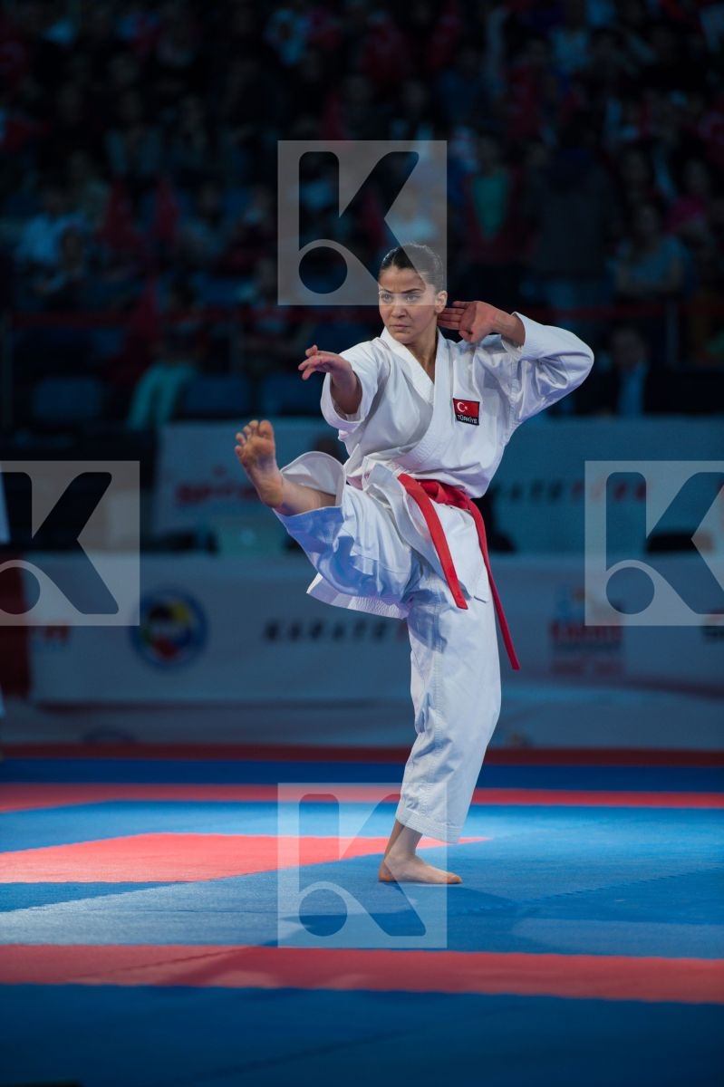 Bozan Dilara female finals kata kumite Turkey