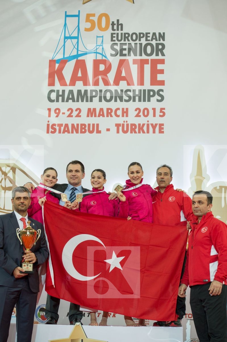 female kata podiums team Turkey
