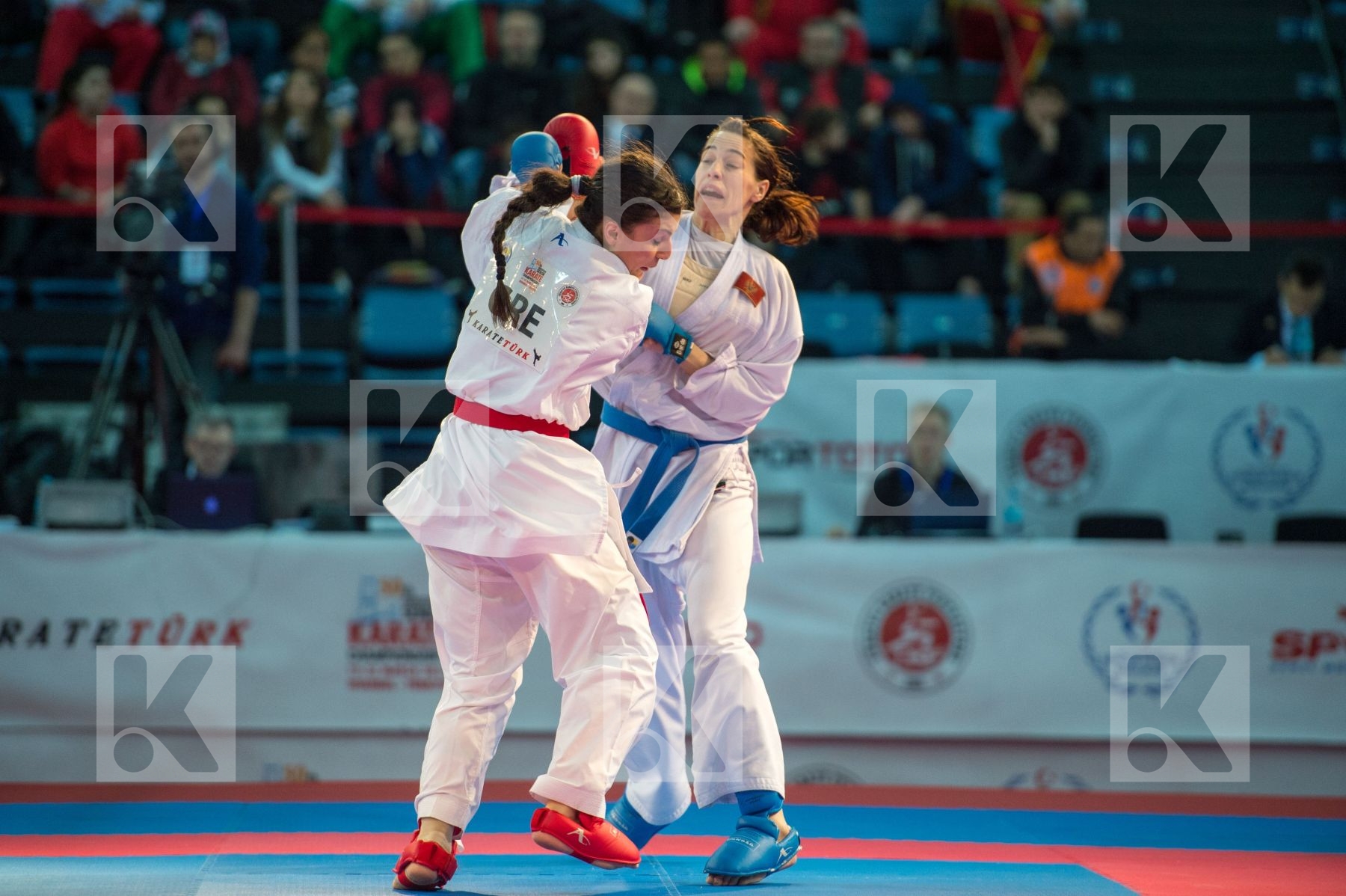 -68 kg bronze match female Greece kumite Montenegro Panetsidou V