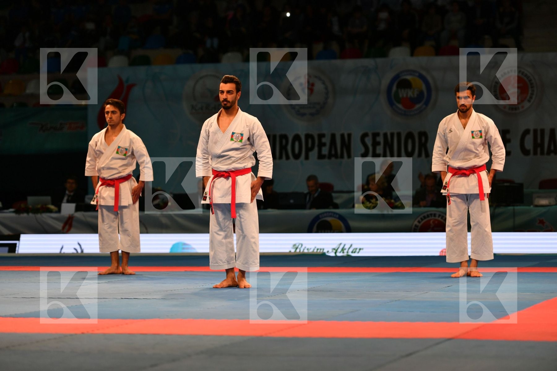 Azerbaijan Azerbaijan Azerbaijan Male team kata Unsu < LRBarcode