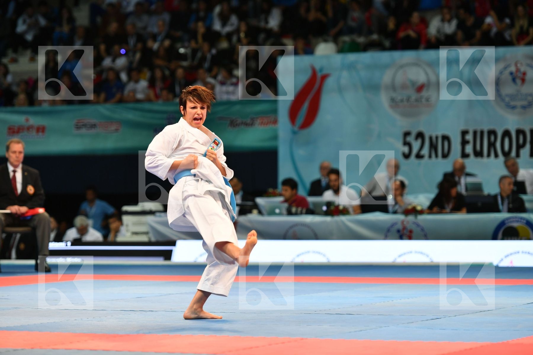 Female kata France Scordo Sandy Unsu