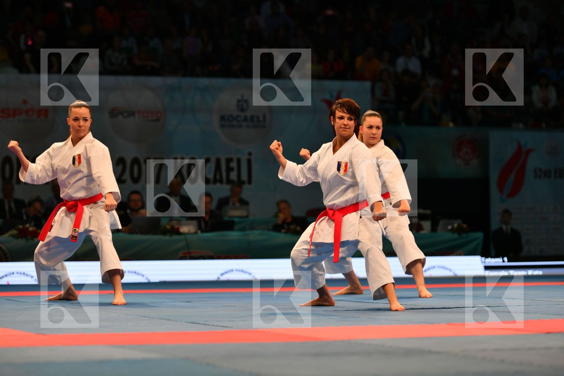 Female team kata France France France Kanku sho