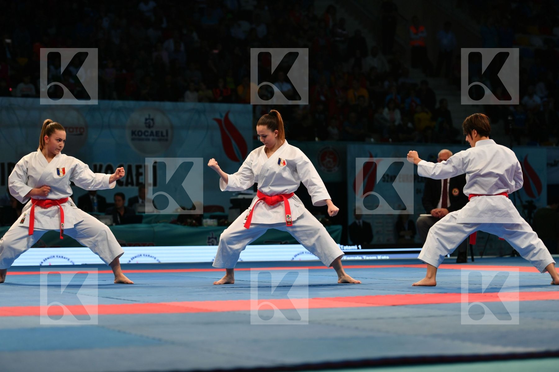 Female team kata France France France Kanku sho