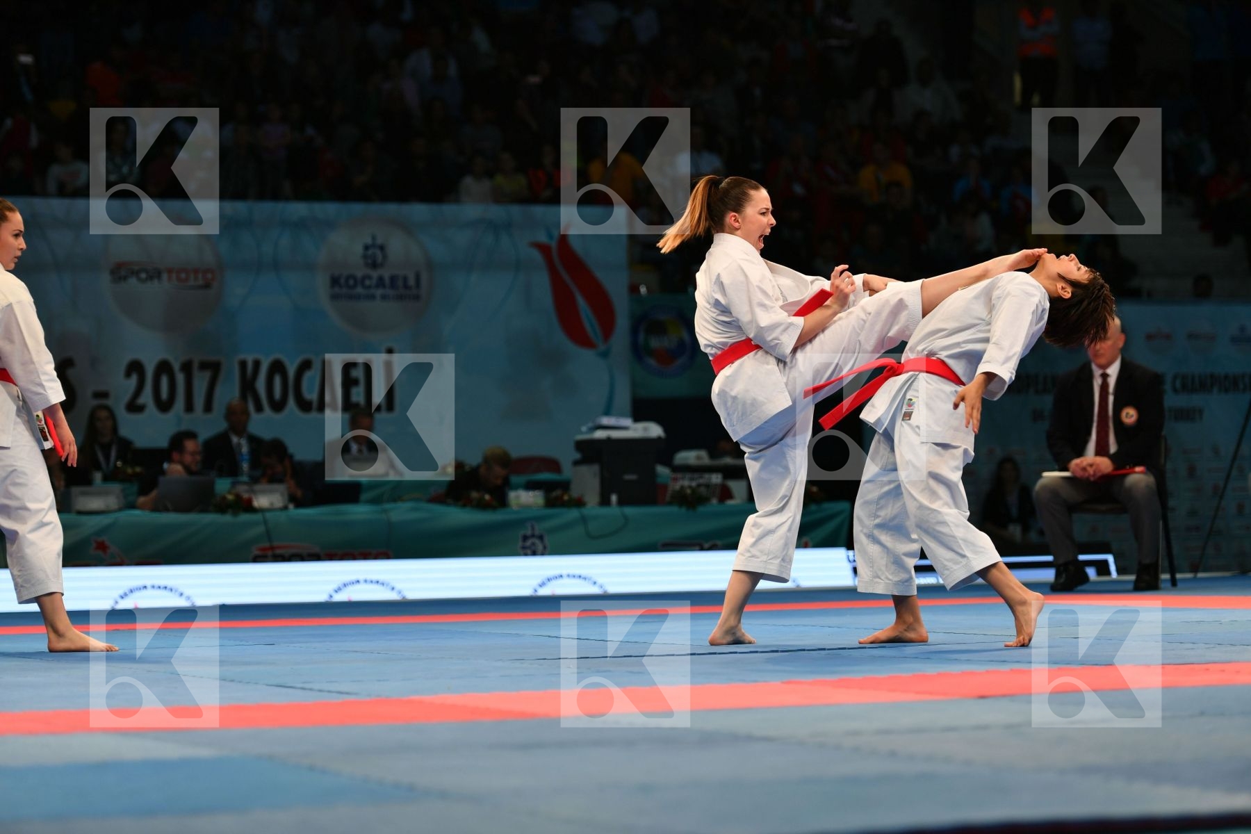 Female team kata France France France Kanku sho