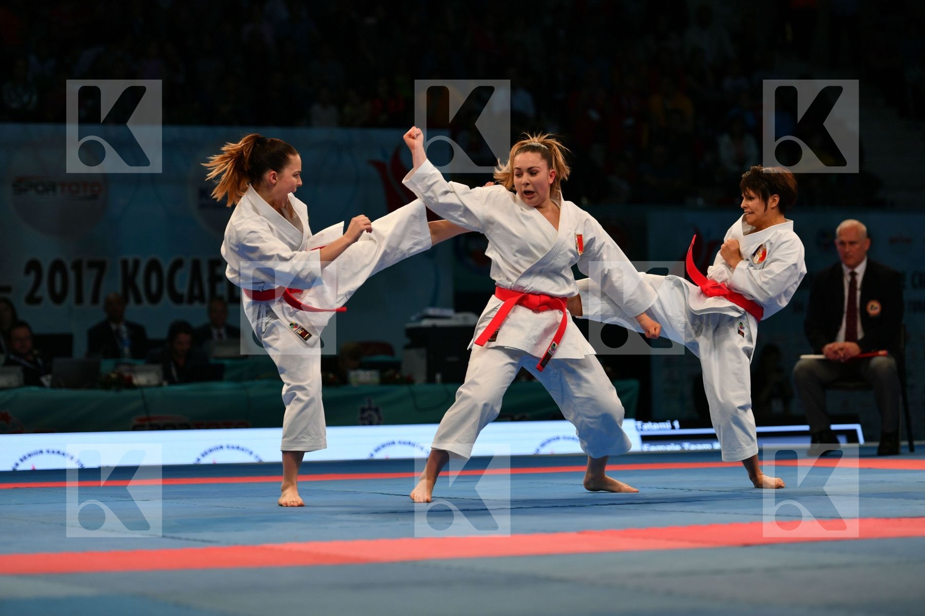 Female team kata France France France Kanku sho