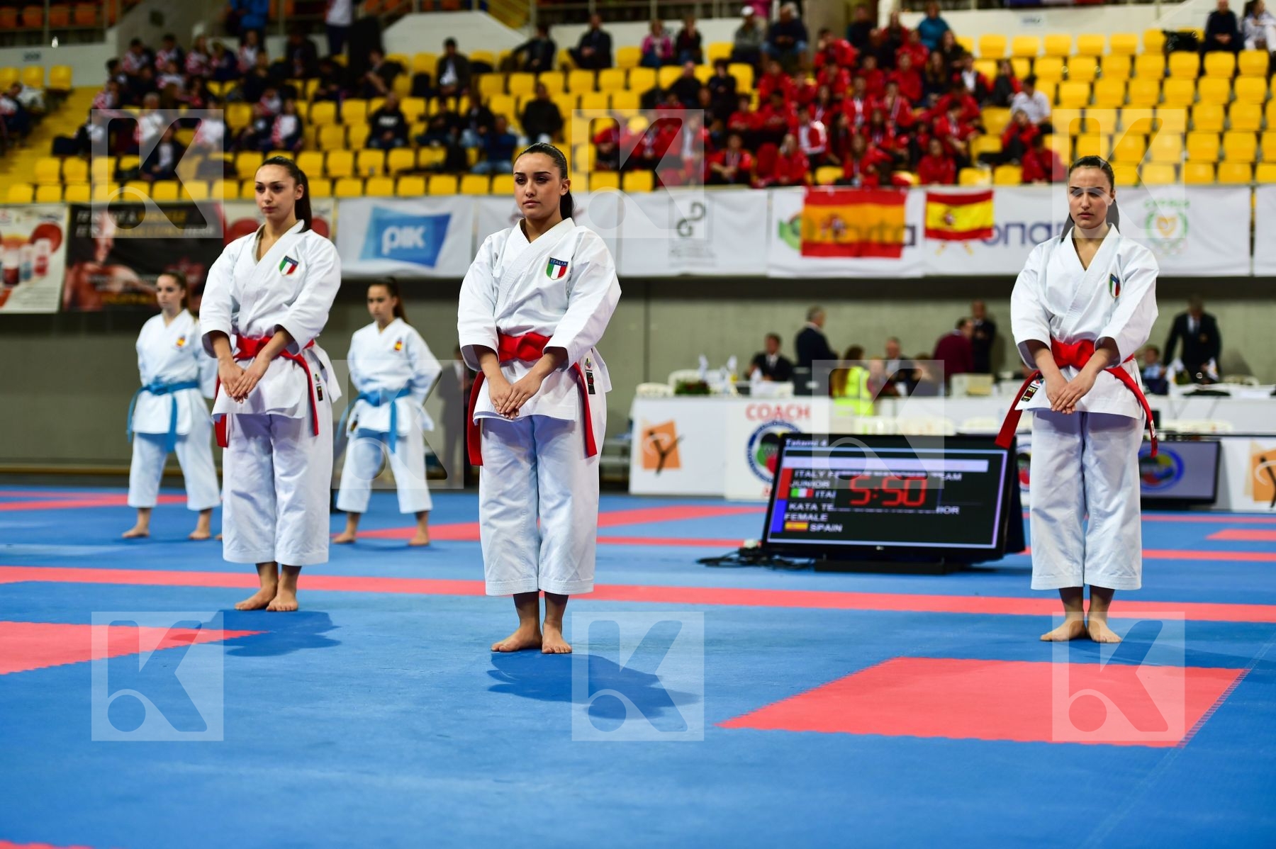 Cadets et Juniors Female Italy Kata Shureido team