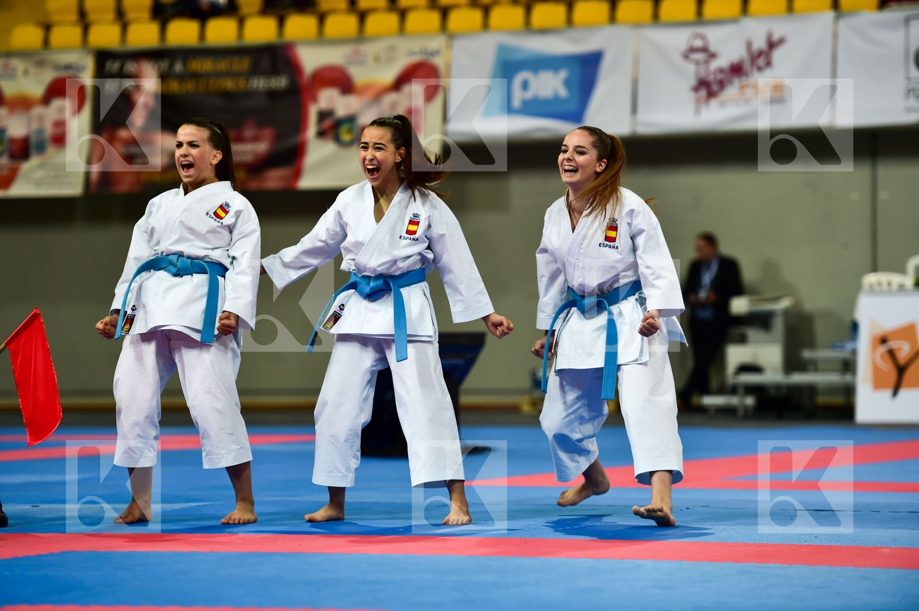 Cadets et Juniors DaeDo Female Kata Spain team