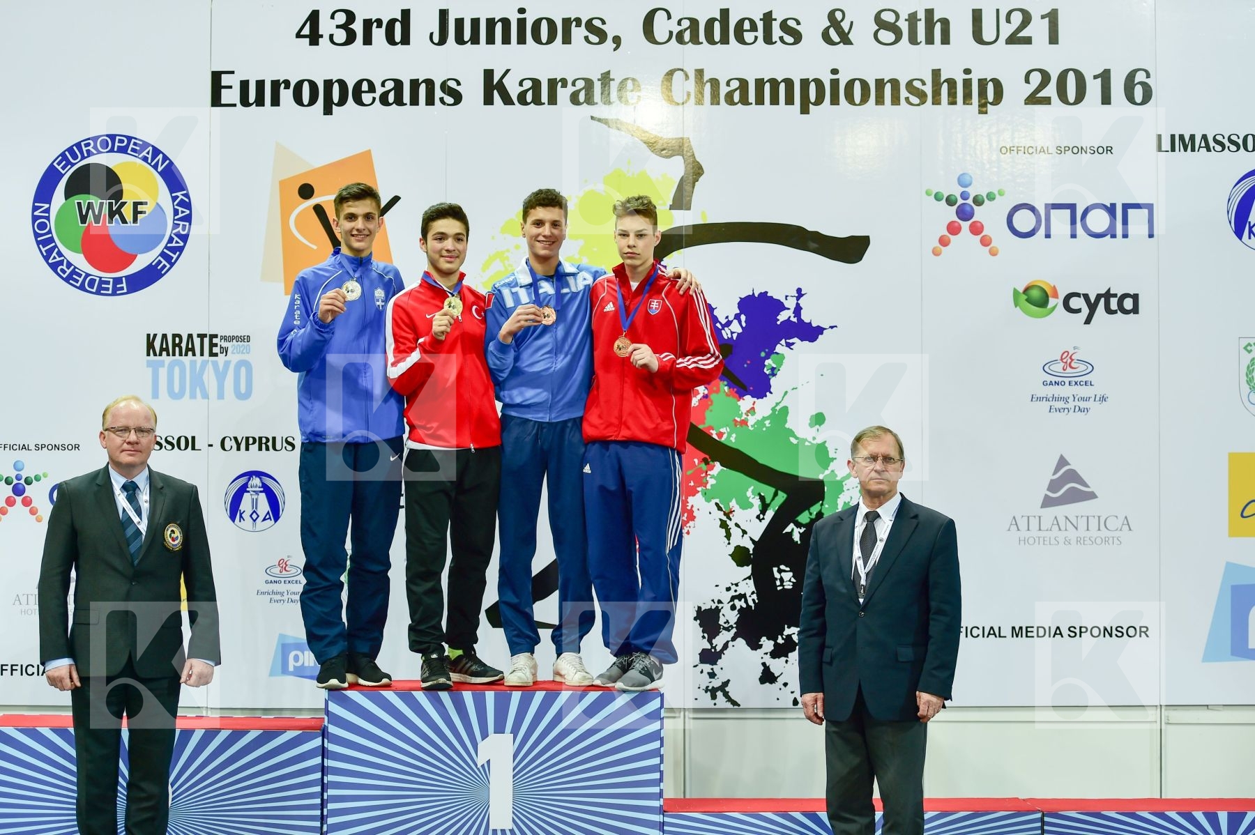 Photo taken during podium of European Cadet, Junior & U21 champi