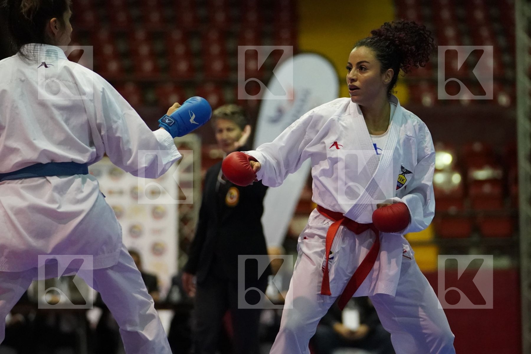 FACTOS JACQUELINE (ECUADOR) vs ARREOLA MERILLELA (MEXICO) in Senior Kumite -61 Kg - Final bout