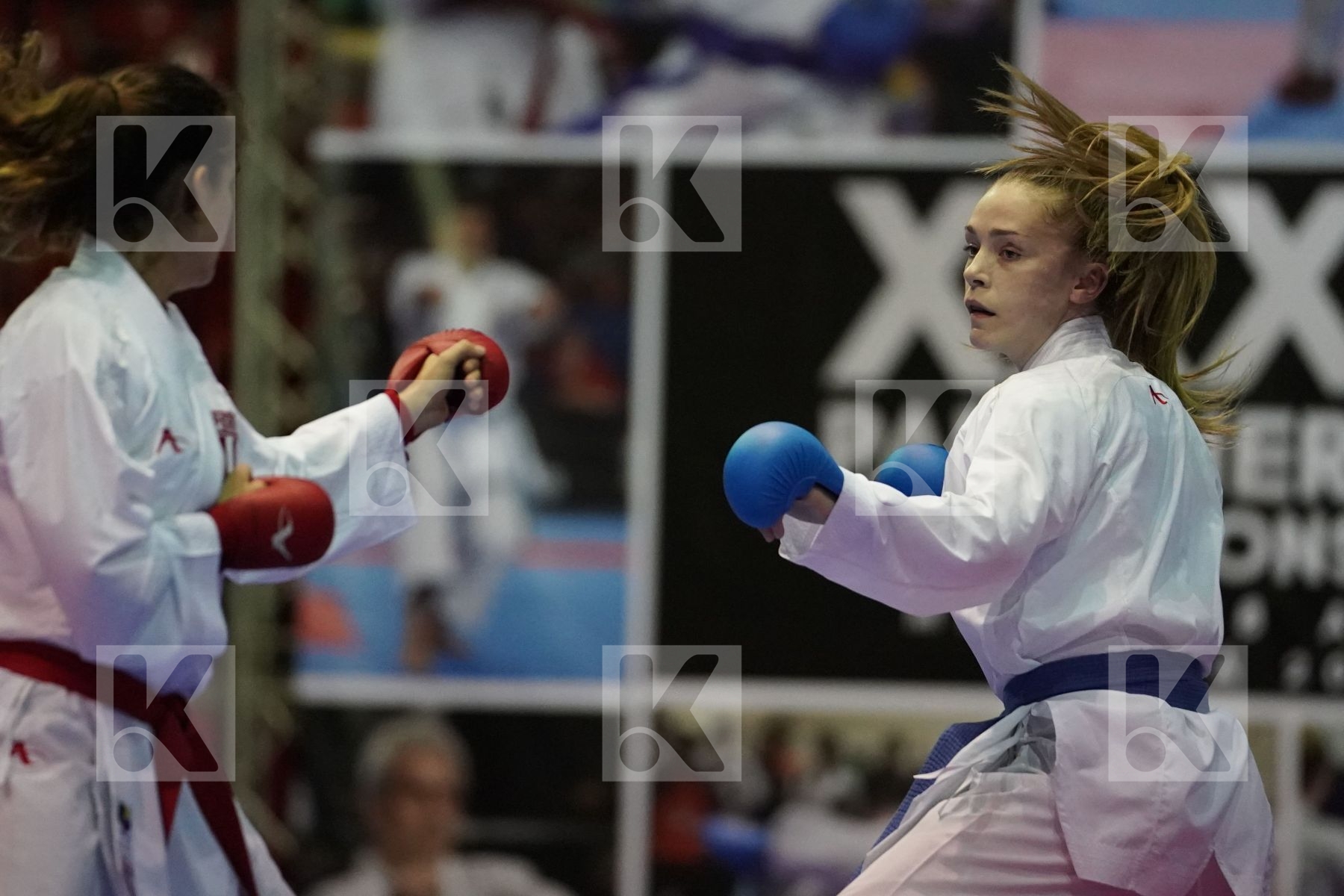 VINDROLA ALESSANDRA (PERU) vs CAMPBELL KATHRYN CANADA in Senior Kumite -55 Kg - Final bout