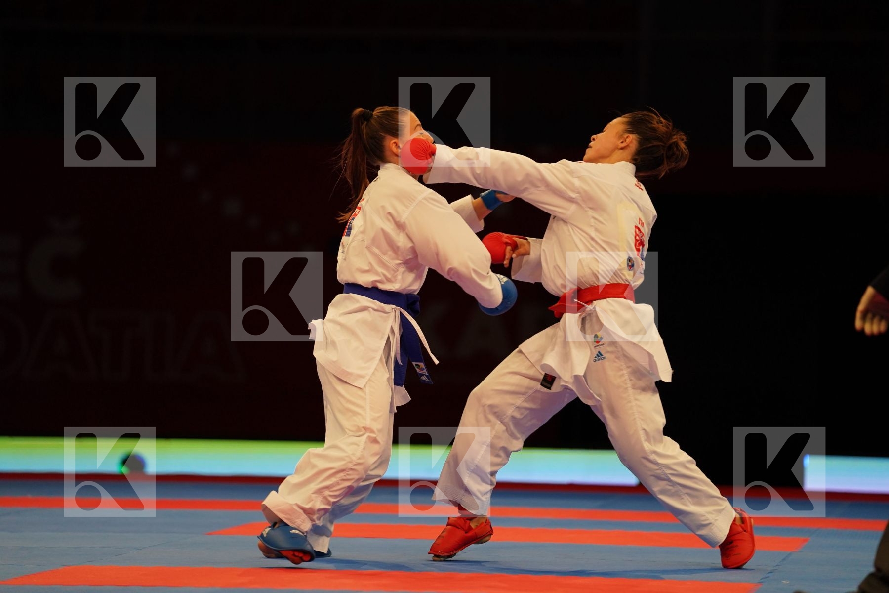 PERFETTO ERMINIA (ITALY) Vs RECCHIA ALEXANDRA (FRANCE) in Senior Kumite -50 Kg - bronze bout