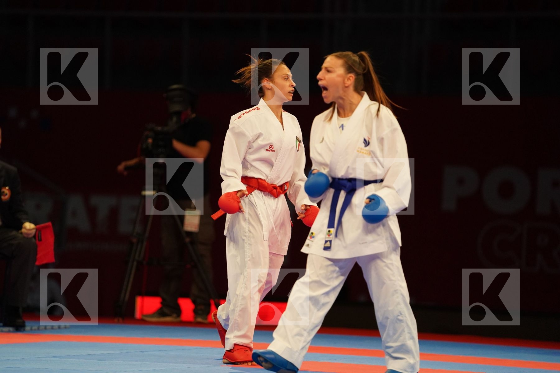PERFETTO ERMINIA (ITALY) Vs RECCHIA ALEXANDRA (FRANCE) in Senior Kumite -50 Kg - bronze bout