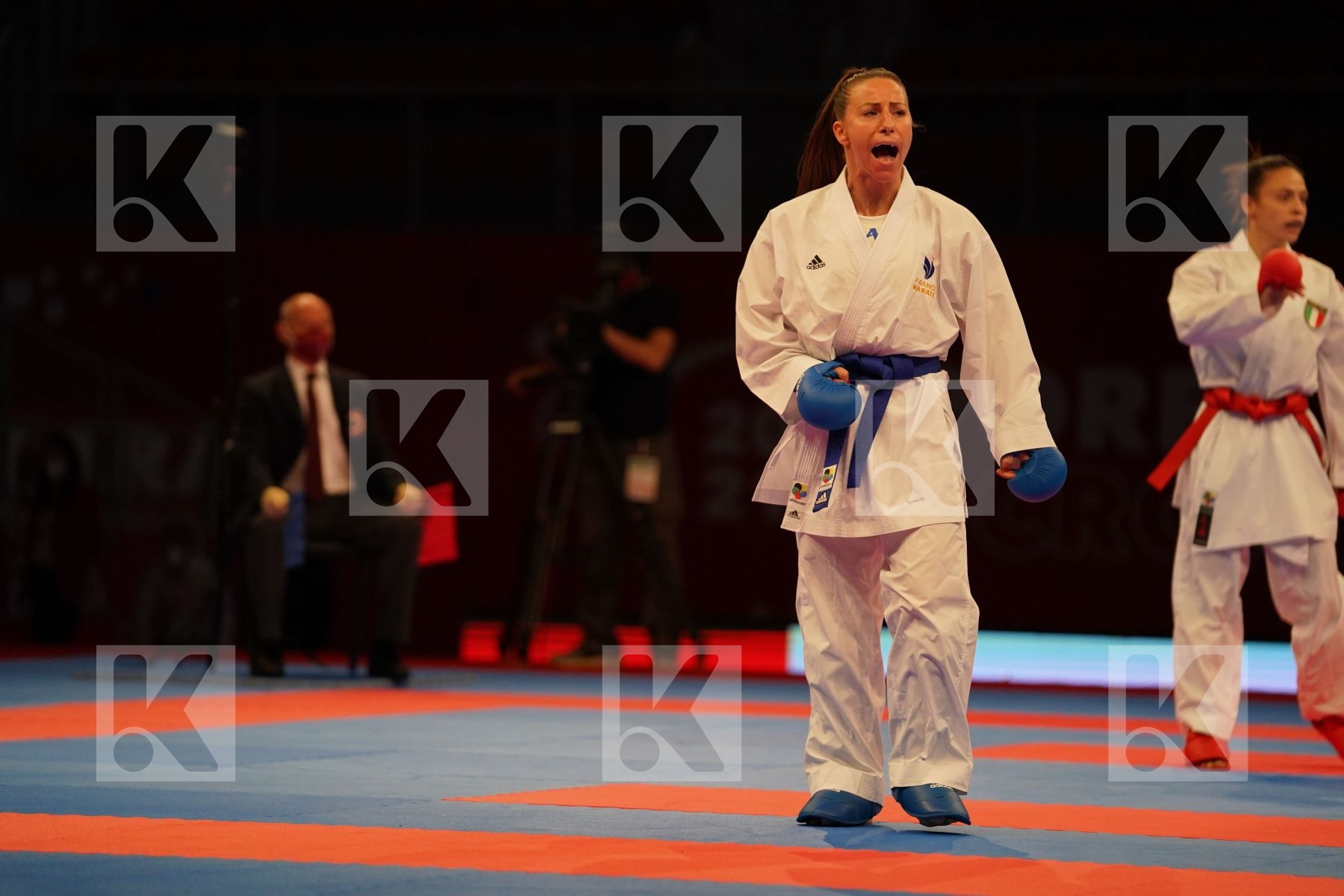 PERFETTO ERMINIA (ITALY) Vs RECCHIA ALEXANDRA (FRANCE) in Senior Kumite -50 Kg - bronze bout
