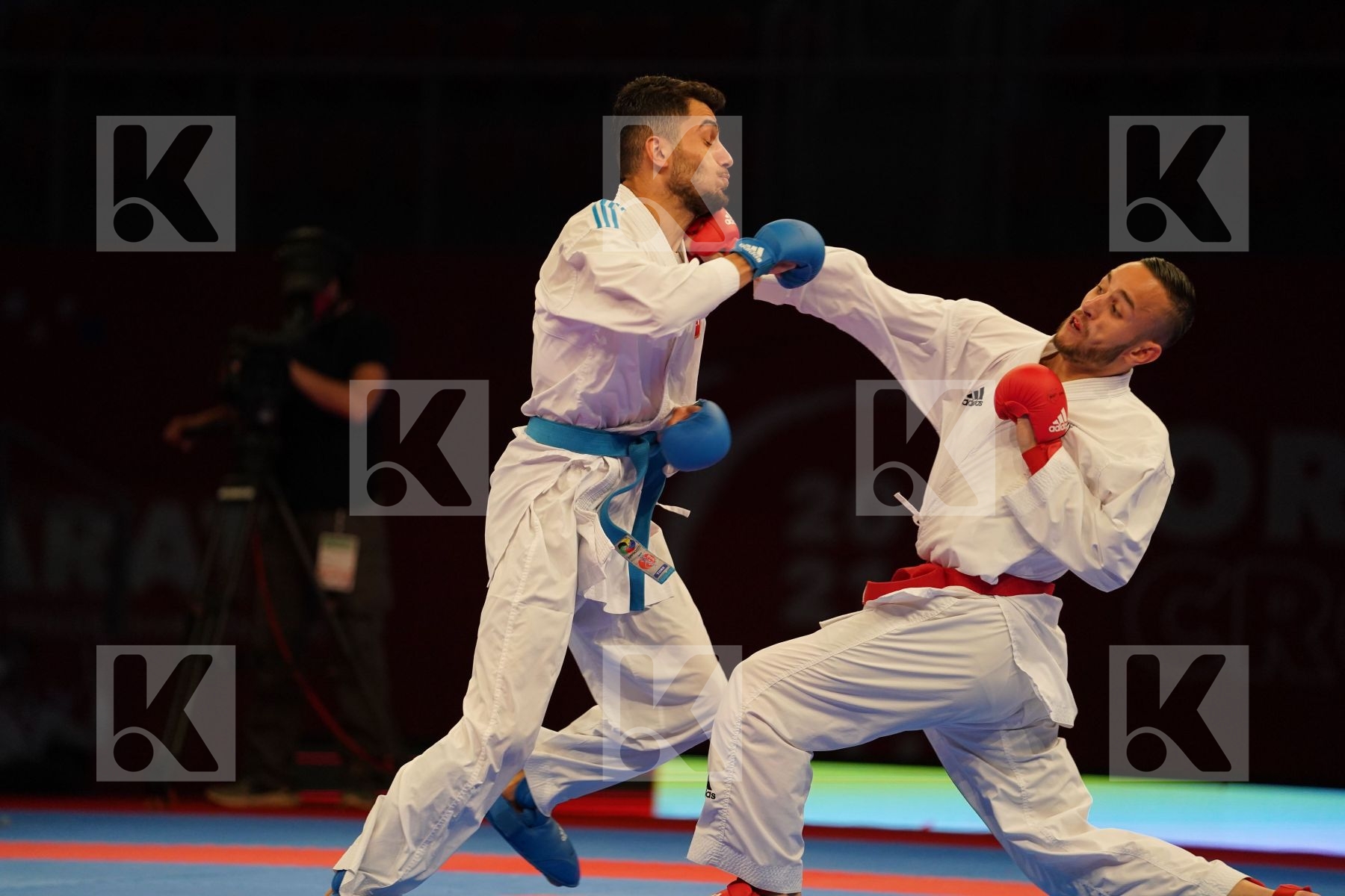 DACOSTA STEVEN (FRANCE) Vs UYGUR BURAK (TURKEY) in Senior Kumite -67 Kg - bronze bout