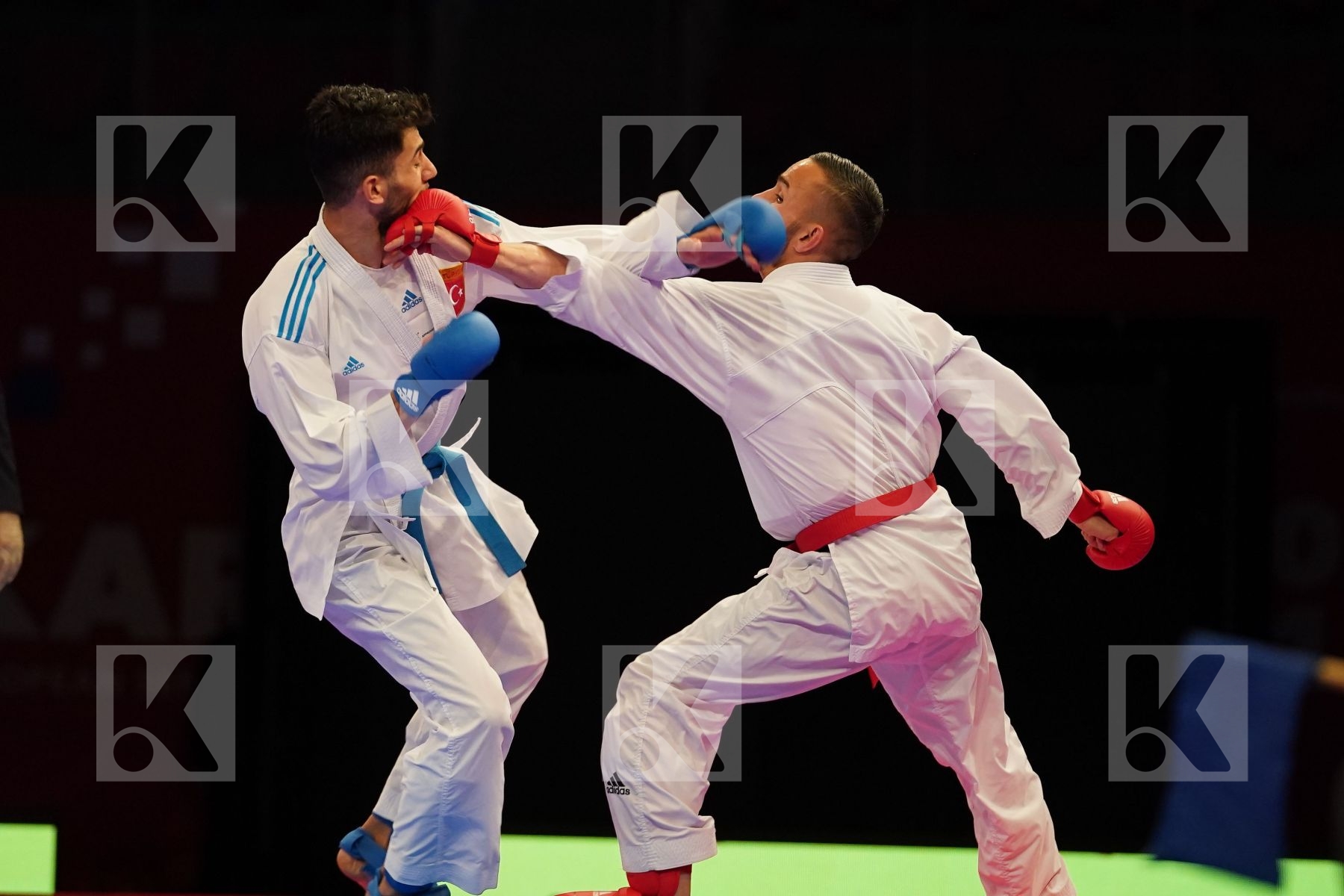 DACOSTA STEVEN (FRANCE) Vs UYGUR BURAK (TURKEY) in Senior Kumite -67 Kg - bronze bout