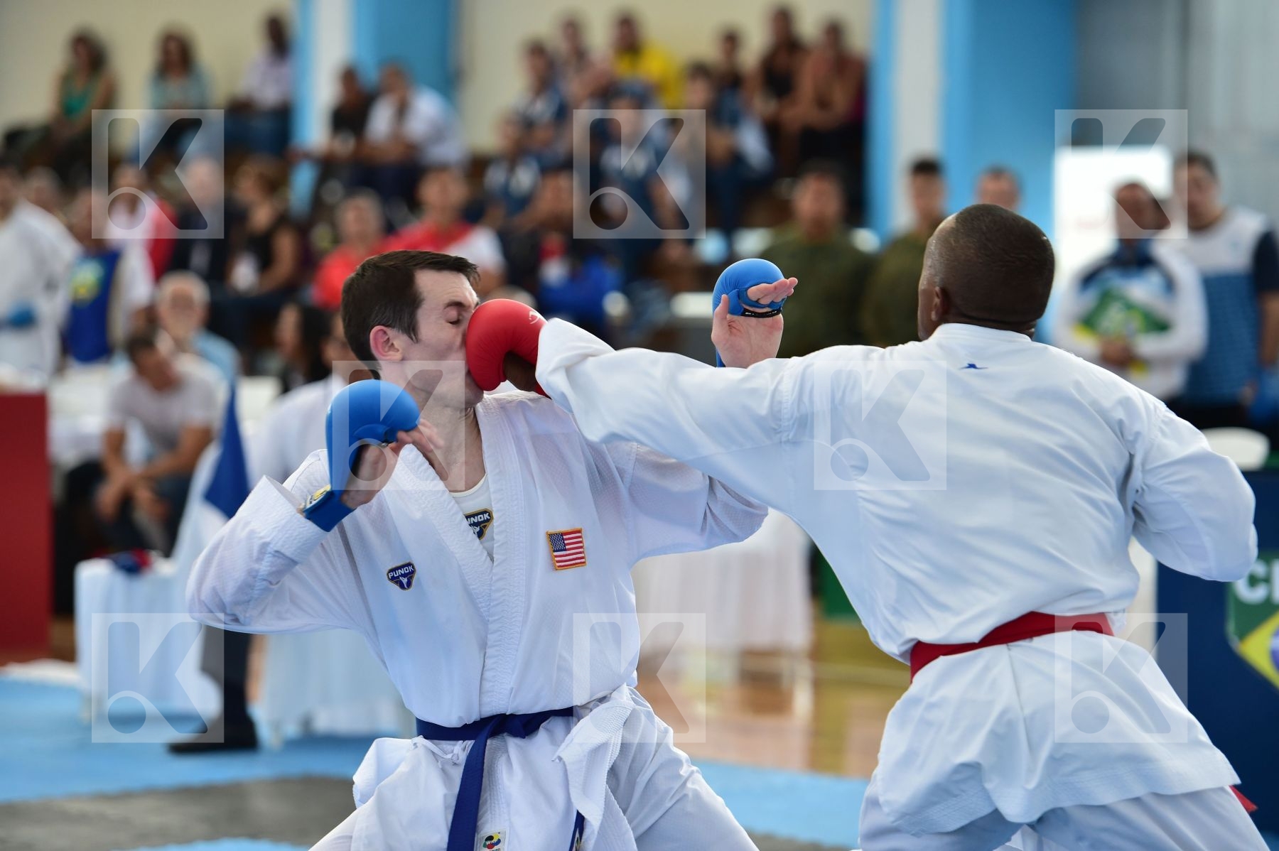 Top action photo N°34