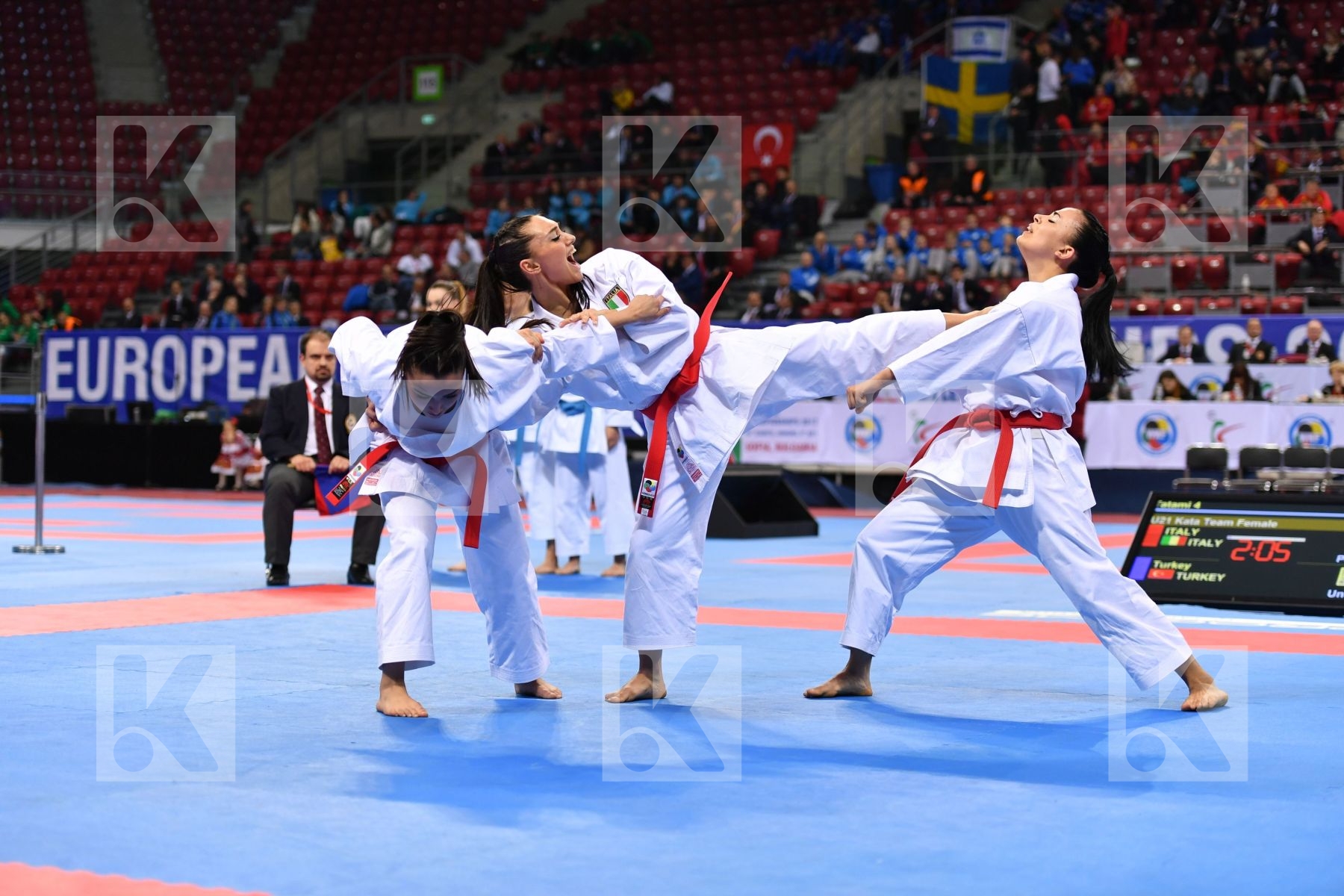 Italy Paiku U21 kata team female