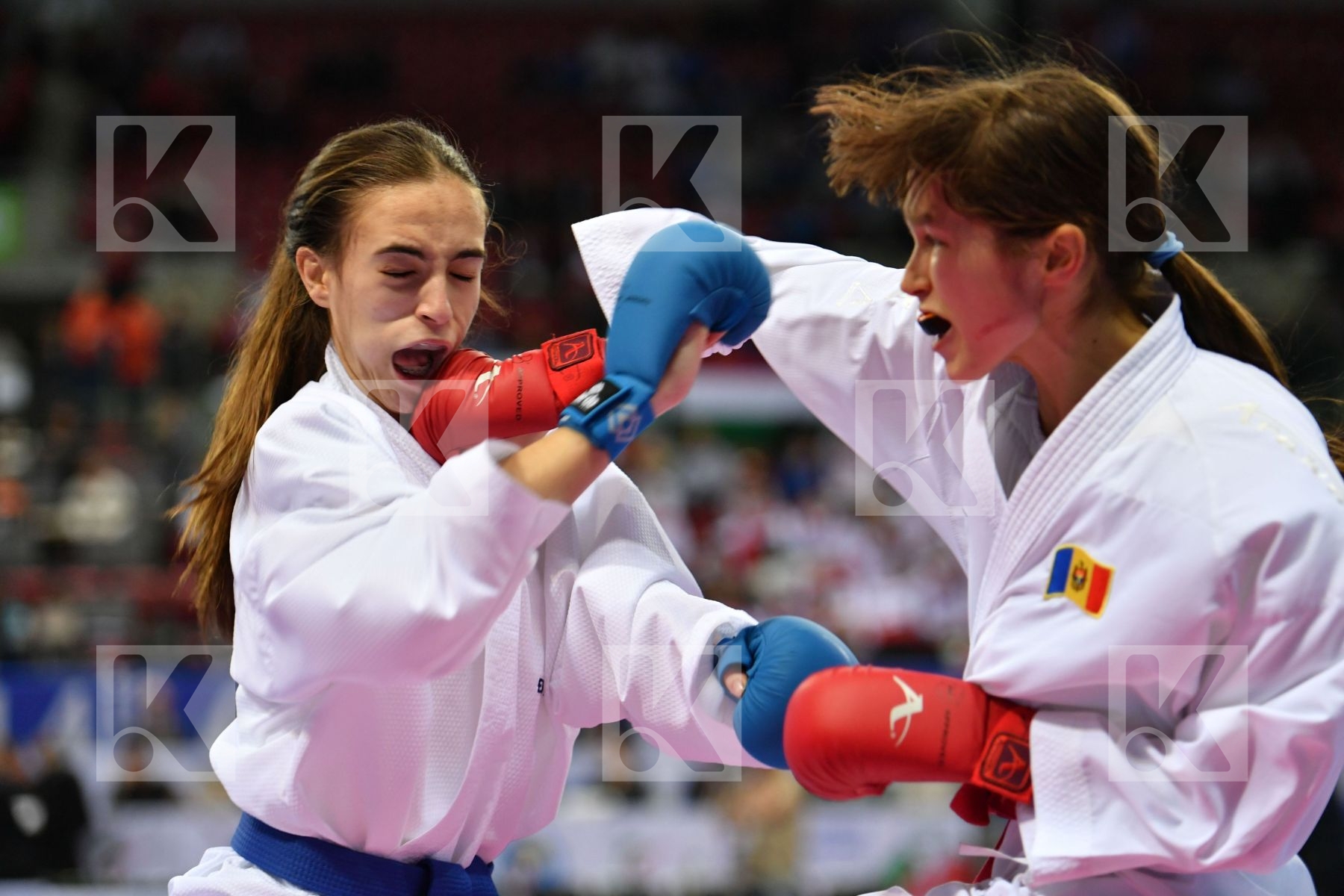 Cadet kumite female -47 kg, Garcia moya Nidia, Hurenko Polina, M